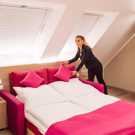 Hotel Luckys Inn-2